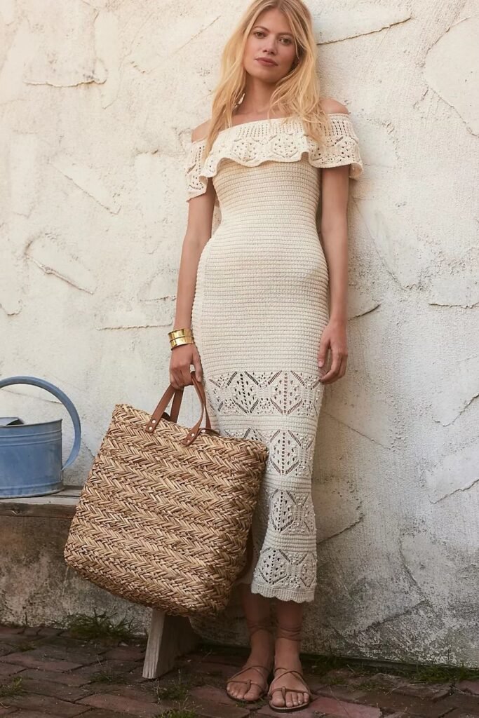 knit-maxi-dresses-for-beach-vacations 