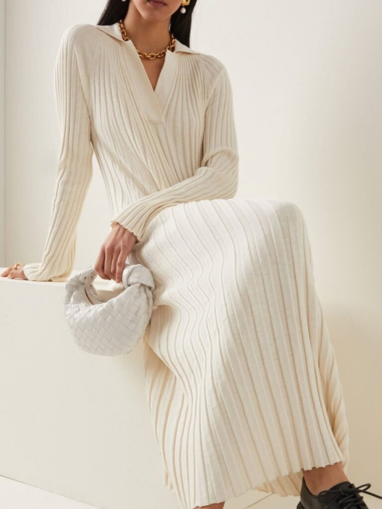 knit-maxi-dresses-for-office-rofessional-outfits